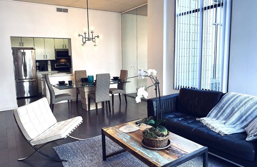 Telegraph Hill Condominio | Executive Condo, dog friendly, lovely wraparound garden