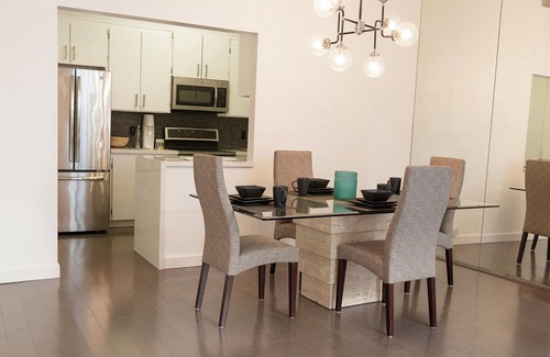 Telegraph Hill Condominio | Executive Condo, dog friendly, lovely wraparound garden