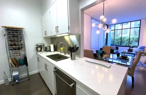 Telegraph Hill Condominio | Executive Condo, dog friendly, lovely wraparound garden
