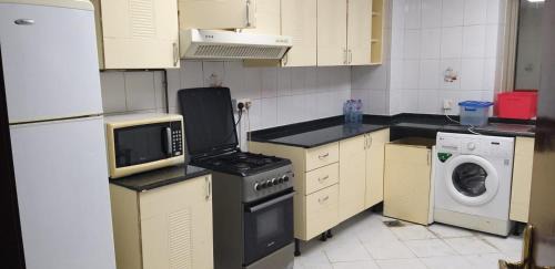 Al Qasimia Casa | EXECUTIVE FEMALE SHARING BED SPACE near BUS STOP & CORNICHE