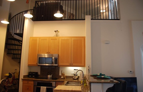 North Park Condominio | ** Condominio loft amueblado ejecutivo en North Park **