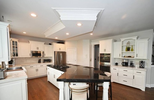 Geneva Casa | Executive Home with Luxurious amerities