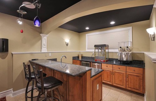 Geneva Casa | Executive Home with Luxurious amerities