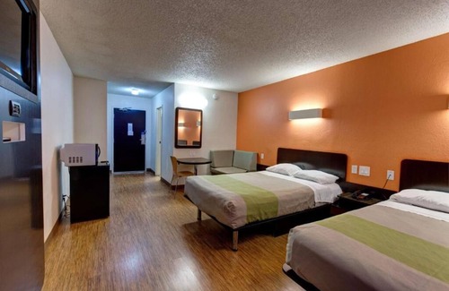 Southeast Houston Hotel | Executive Inn & Suites