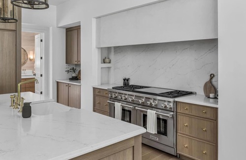Green Hills Casa | Executive Luxury Home convenient to everything!