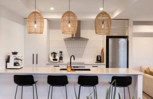 Papamoa Beach Casa | Executive Modern Home