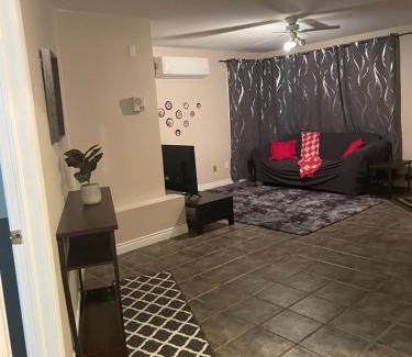 Antigonish Apartamento | Executive one bedroom apartment including pull out sofa bed