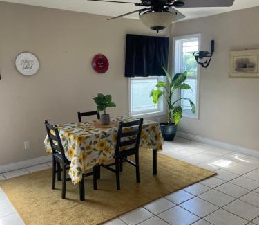 Antigonish Apartamento | Executive one bedroom apartment including pull out sofa bed