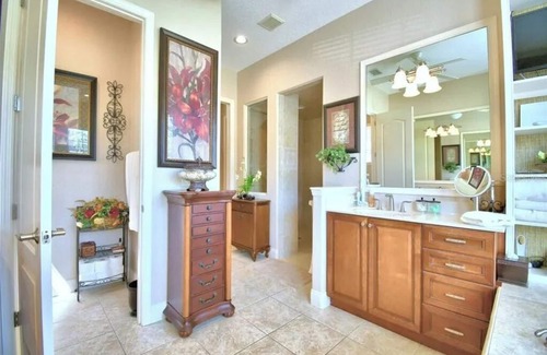 Lakeland Highlands Casa | EXECUTIVE POOL HOME PERFECT FOR ENTERTAINING IN BETWEEN TAMPA AND ORLANDO