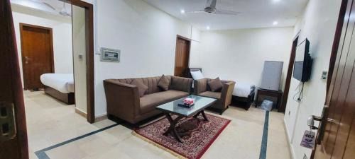 Loralai District Hotel | Executive Residency Guest House