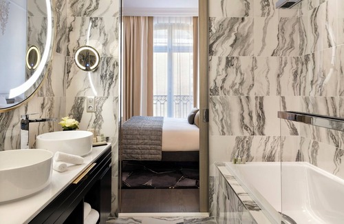 Champs-Elysees Apartamento | Executive Studio With Aircon In Champs Elysees