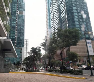 Bonifacio Global City Casa | Executive Suites 4 Bedroom Condo Uptown Parksuites Bgc