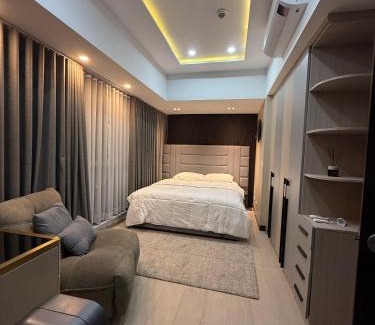 Bonifacio Global City Casa | Executive Suites 4 Bedroom Condo Uptown Parksuites Bgc