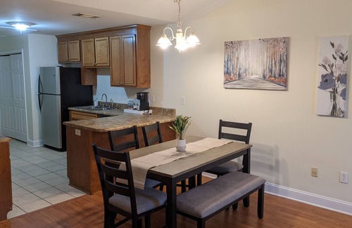 Albany Casa | EXECUTIVE Townhome | 4 min from Phoebe