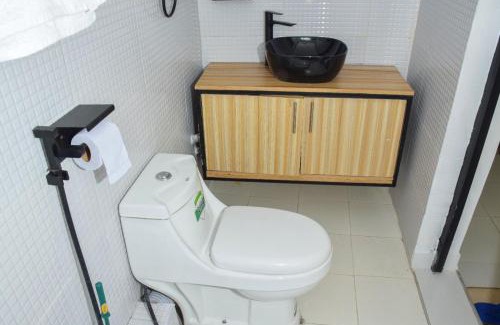 Biashara Apartamento | Executive Two & Three Bedroom Suites