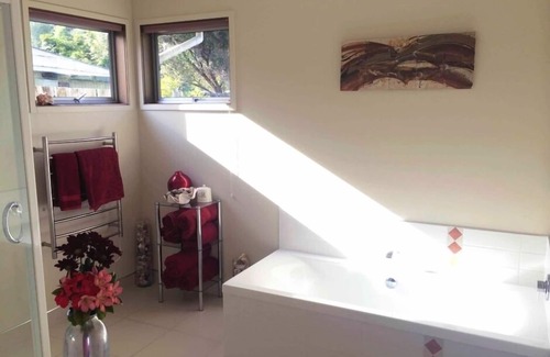 Ngaio Bay Casa | Exhale House: su casa Kaiteriteri
