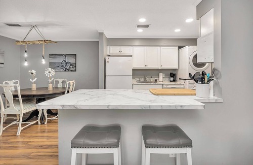 Demere Park Condominio | " Exhale " - on beautiful St. Simons Island