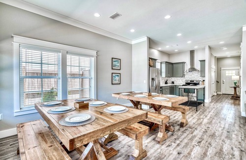Miramar Beach Casa | exhale: Private heated pool, Free golf cart, 2 mins to beach, Bunk Rooms