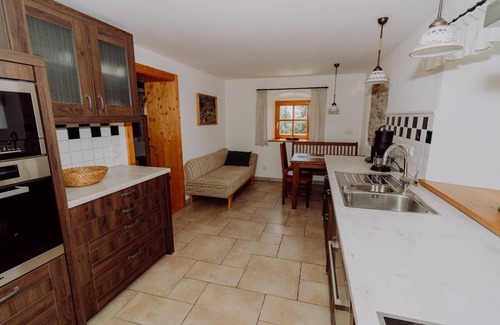 Neuschoenau Apartamento | Casa de campo exclusivamente renovada para 2 personas con sauna, galería y vista maravillosa