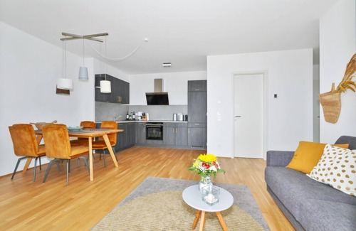 Innenhafen Apartamento | Exklusive 2-zimmer-fewo am Südstrand mit Meerblick und Blick zum Banter See