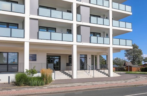 Innenhafen Apartamento | Exklusive 2-zimmer-fewo am Südstrand mit Meerblick und Blick zum Banter See