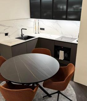 Altbogenhausen Apartamento | Exklusive Wohnung im Herzen Münchens
