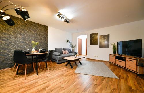 Cottbus Apartamento | Exklusives-City-Apartment mit gratis Tiefgarage, Balkon, Waschtrockner, Netflix