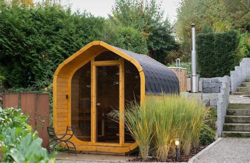 Schonach im Schwarzwald Casa | Exklusives Ferienhaus am Waldrand mit Whirlpool und Sauna
