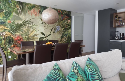 Linda-a-Velha Apartamento | Exotic Fusion Double Suite With Garden