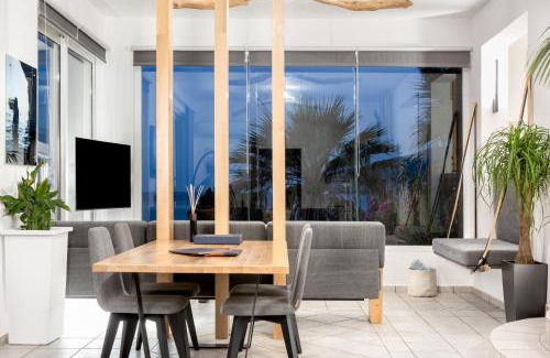 Porto Koukla Casa | Exotic Master-House in a Unique Location!