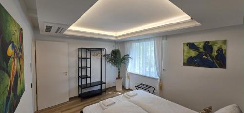 Stuttgart Apartamento | Exotic Tropical Palace - ComfyHome Apartments Stuttgart