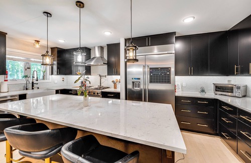 Fontana-on-Geneva Lake Casa | Expansive Fontana Home < 2 Mi to Geneva Lake!