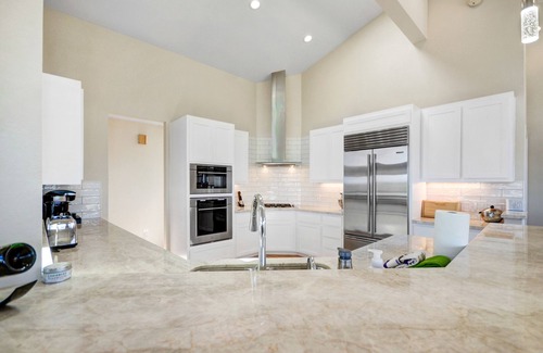 Bodega Bay Casa | Expansive ocean views along with privacy for this 2400 sf 3 bedroom 3 bath home