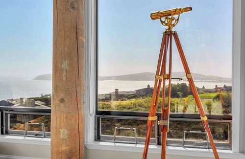 Bodega Bay Casa | Expansive Ocean-View Retreat w/ Home Theatre & Spa