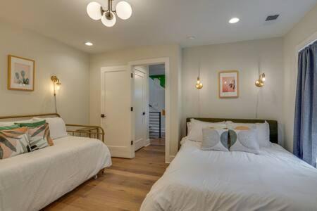 Germantown Casa | Expansive Retreat with Rooftop Deck