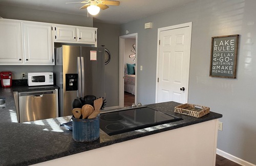 Reed Creek Casa | ¡Nuevo en VRBO! Aguas profundas con increíbles vistas. 2 tablas de paddle para su uso.