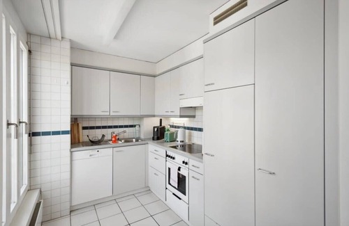 Hottingen Apartamento | Experience 1-BR Urban Chic in Zurich