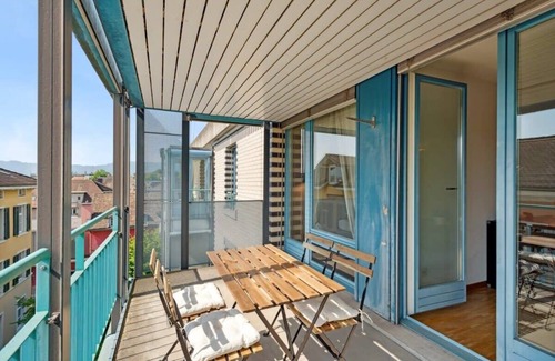 Hottingen Apartamento | Experience 1-BR Urban Chic in Zurich