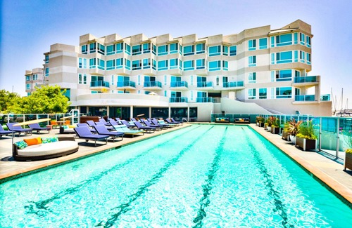 Marina del Rey Condominio | Experience A Modern Townhome with Marina Views