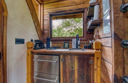 Nixa Apartamento | Experience a Regenerative Farm in a New Tiny Home
