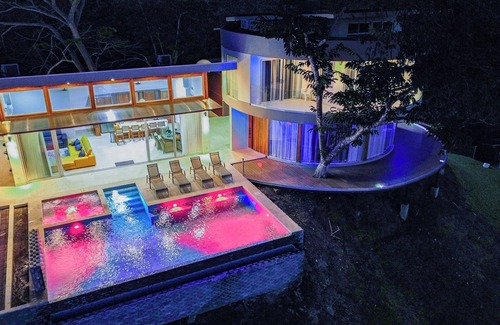 Tarcoles Casa | "Experience a unique moment in a corner of tranquility and natural beauty!"