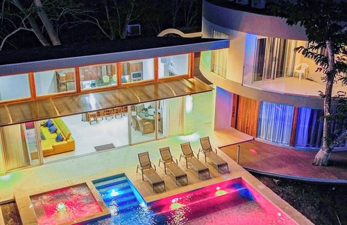 Tarcoles Casa | "Experience a unique moment in a corner of tranquility and natural beauty!"
