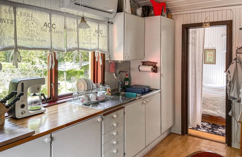 Sala Casa | Experience an idyllic location near the lake Ljömsebosjön
