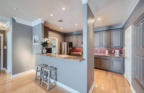 West Campus Casa | Experience Austin + 3 BR + 5 mins to Downtown!