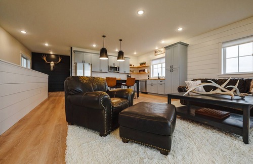 Bozeman Casa | Experience Bozeman living near Montana State University and close to 2 ski hills