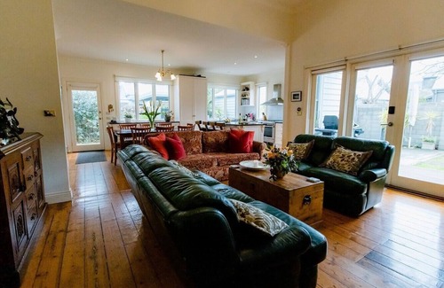 Point Lonsdale Casa | Lonsdale Palms Heritage House: un refugio elegante para amigos o familiares.