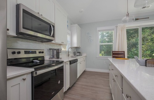 Corolla Light Casa | Experience coastal comfort at Stay Awhile, a charming 2-bed in Corolla