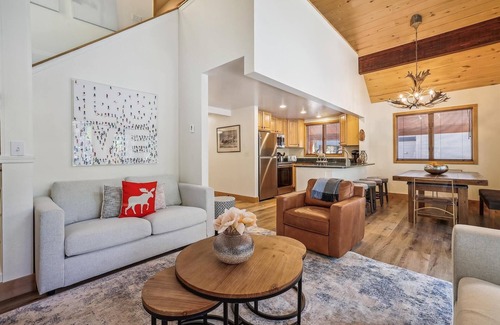 Warrior's Mark West Casa | Experience Freeride Haus, a beautiful Breckenridge home with a private hot tub.