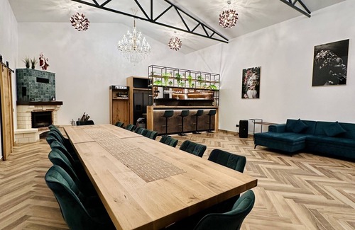 Ramet Chalet De Esquí | Experience luxury and comfort at the "Friends" Cabin in the Apuseni Mountains