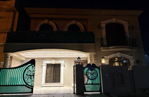 Islamabad Casa | "Experience Luxury & Comfort – Your Ultimate Retreat at The Luxe Residency!"